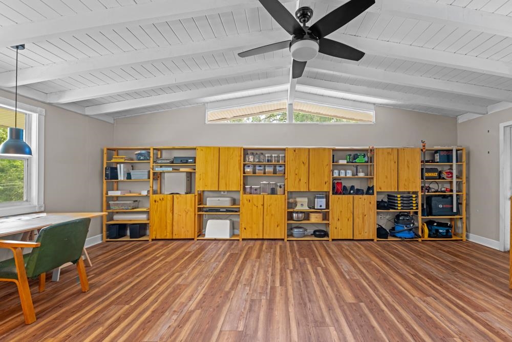 1802 W Indianhead Drive