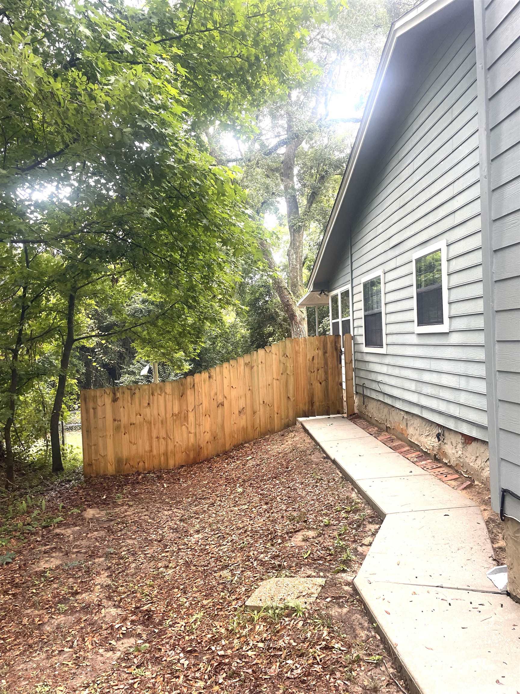 2585 Panther Creek Road