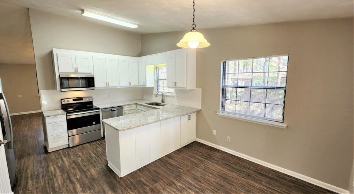 2585 Panther Creek Road