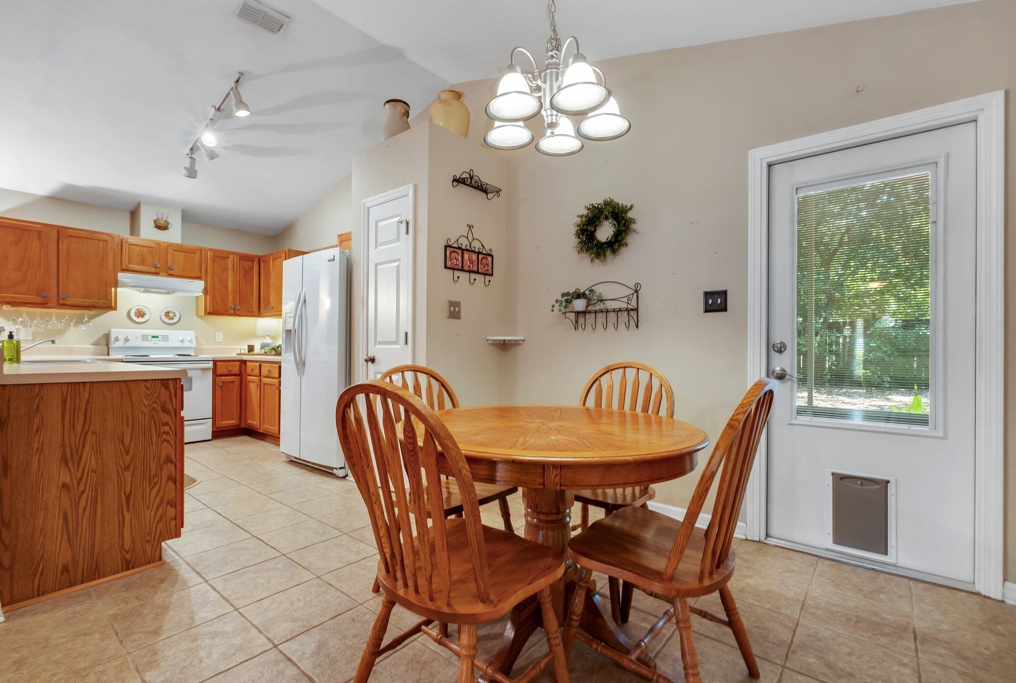 5529 Green Meadows Court