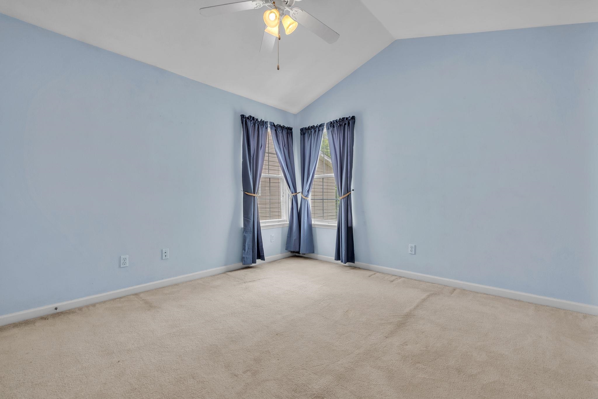 2708 Laurelwood Lane