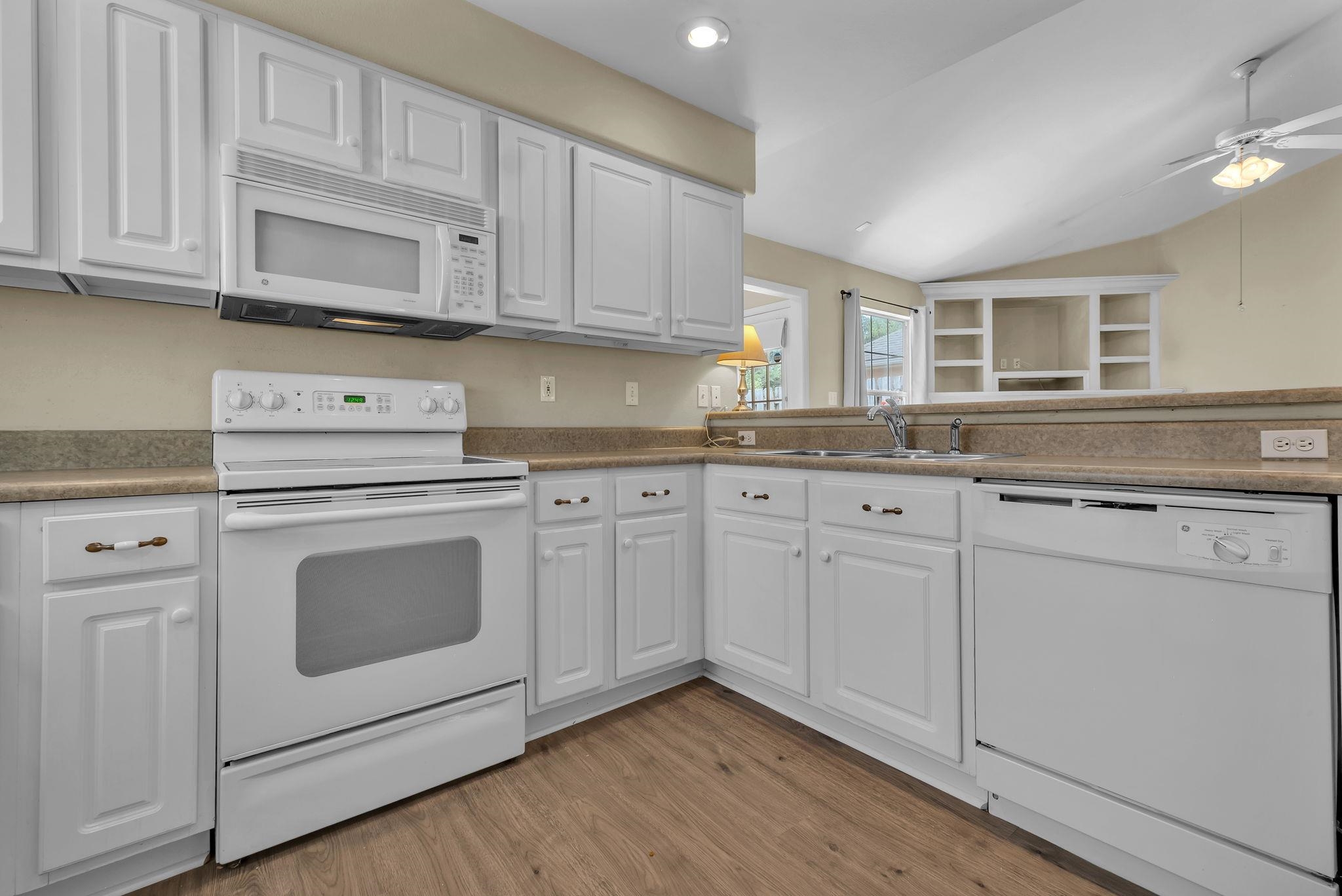 2708 Laurelwood Lane