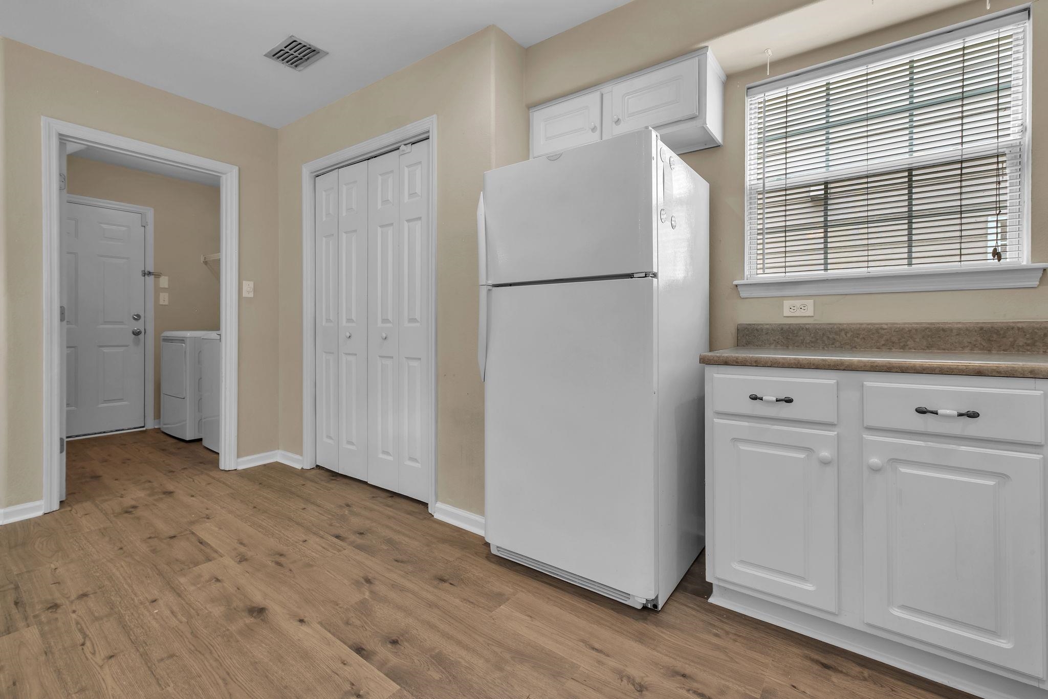 2708 Laurelwood Lane