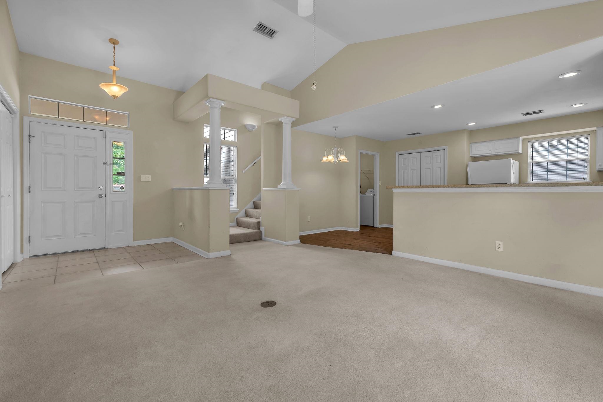 2708 Laurelwood Lane