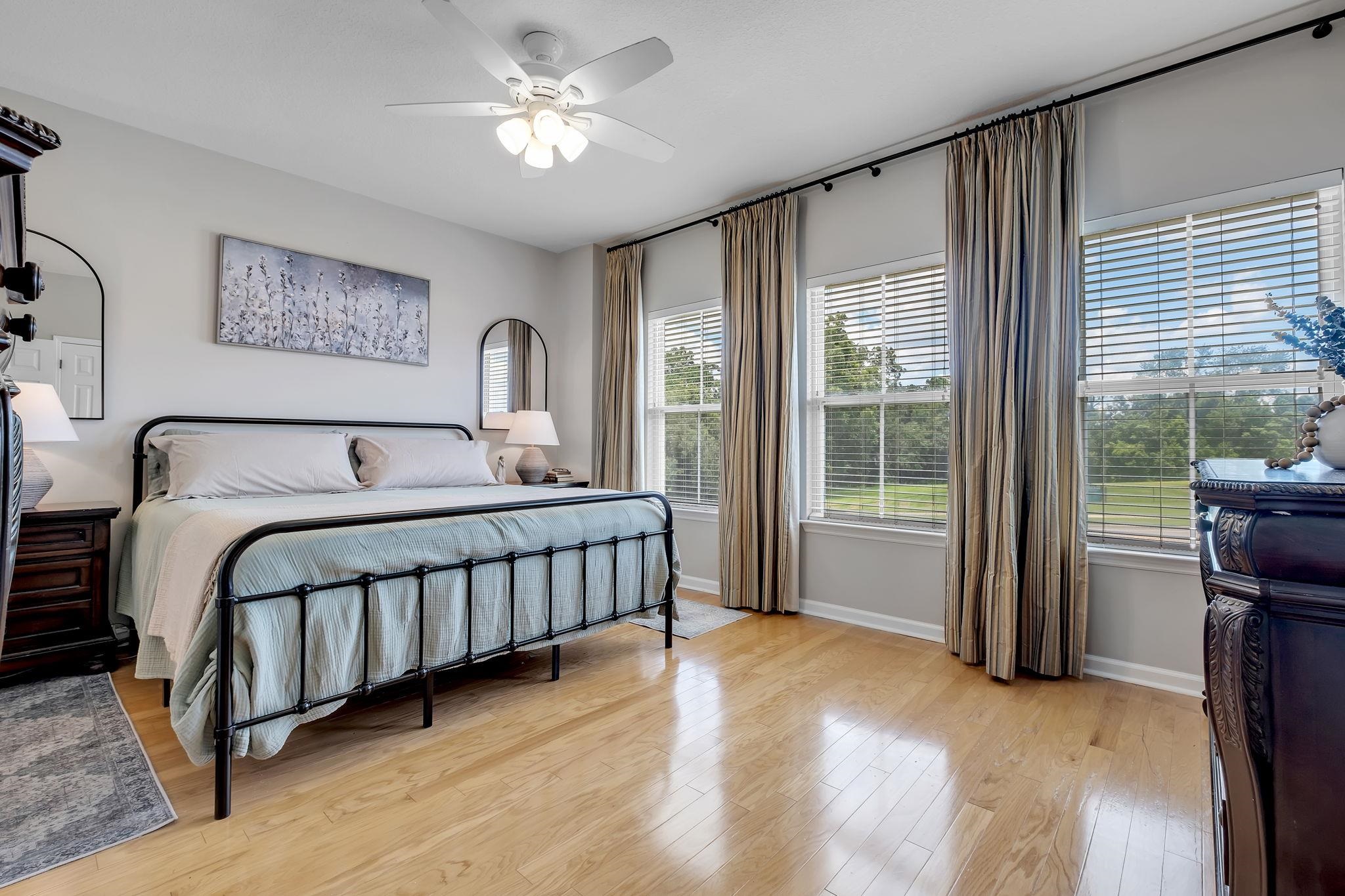 3085 Merchants Row Boulevard