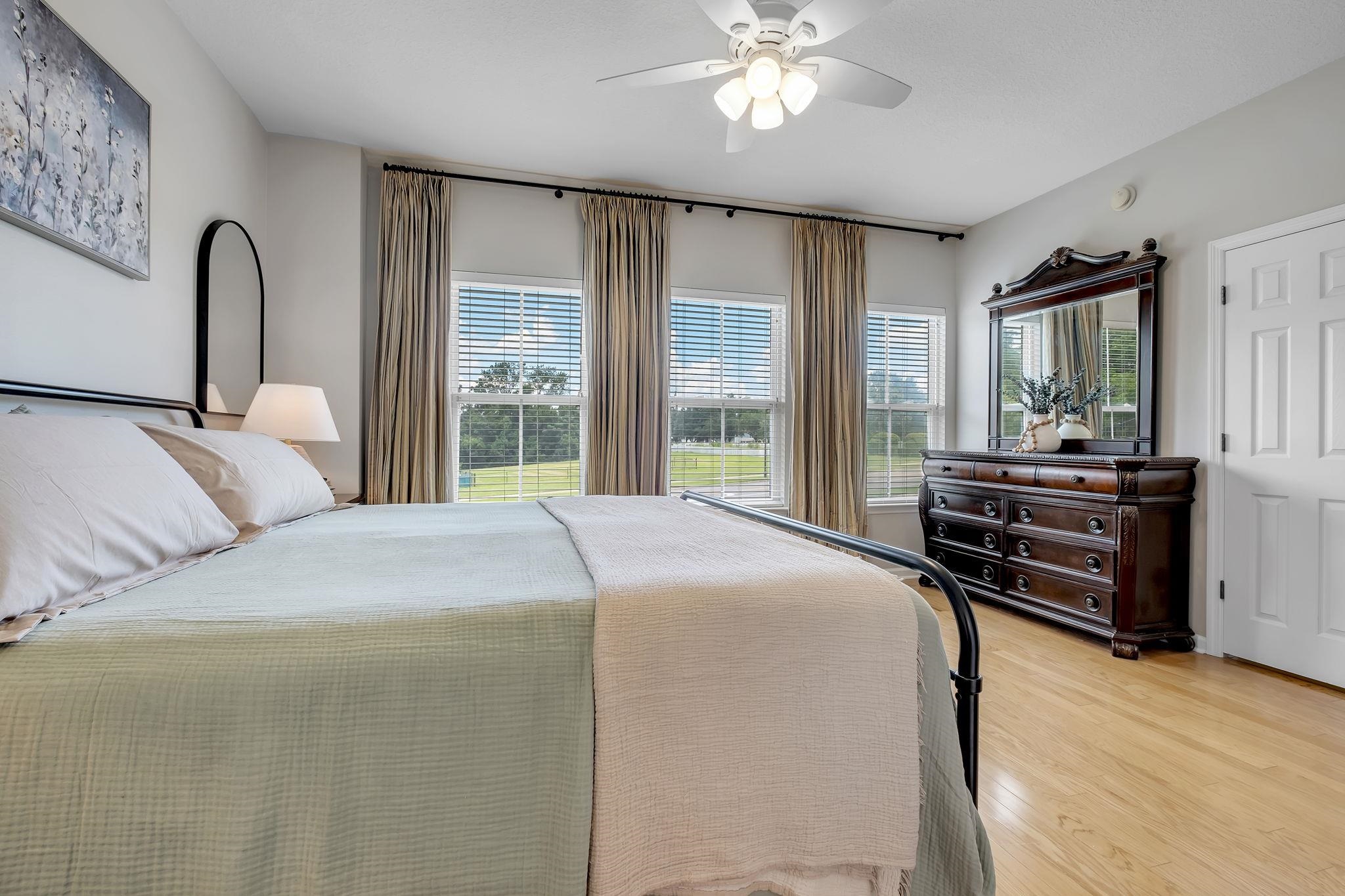 3085 Merchants Row Boulevard