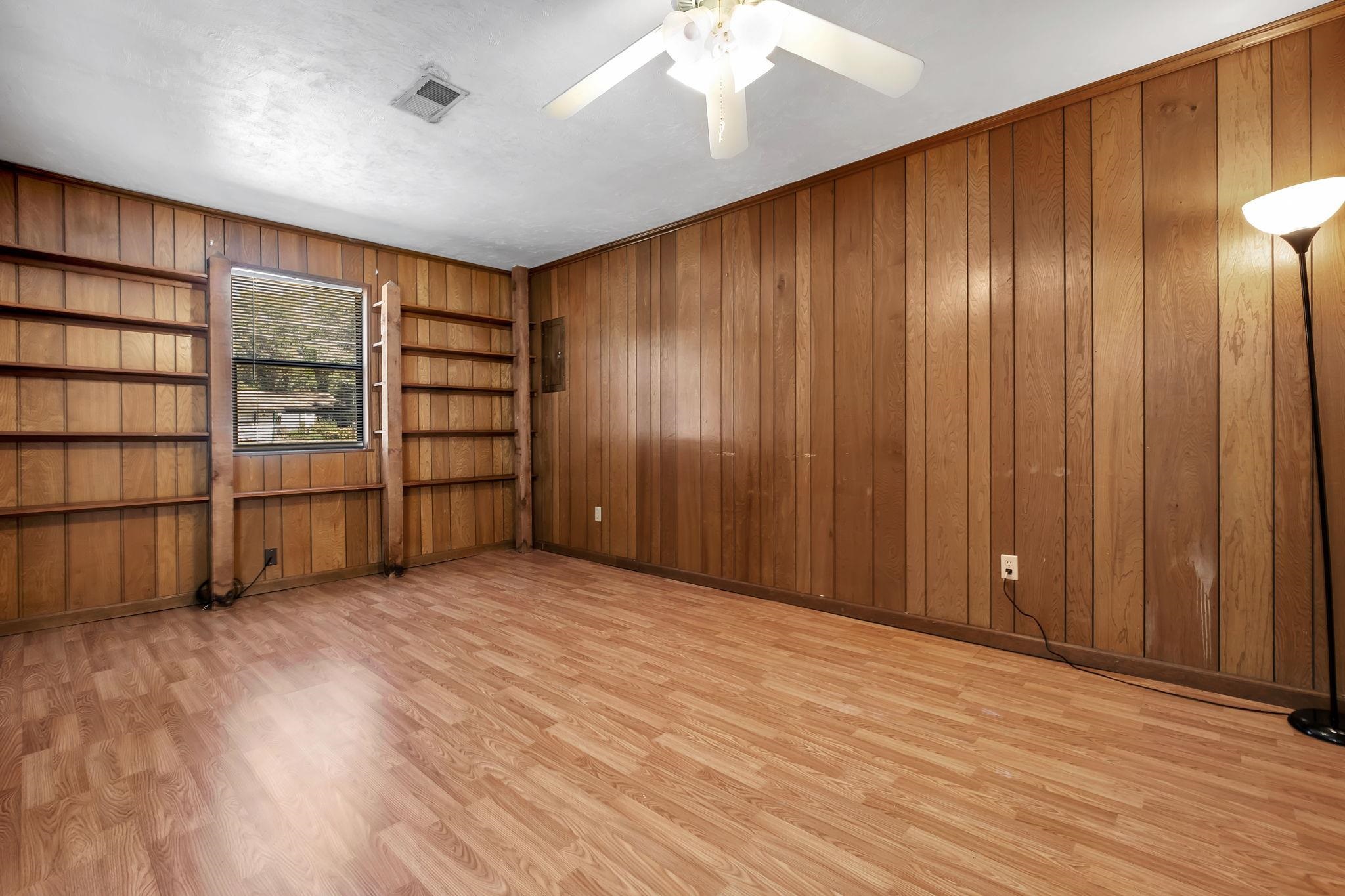 4590 Autumn Woods Way