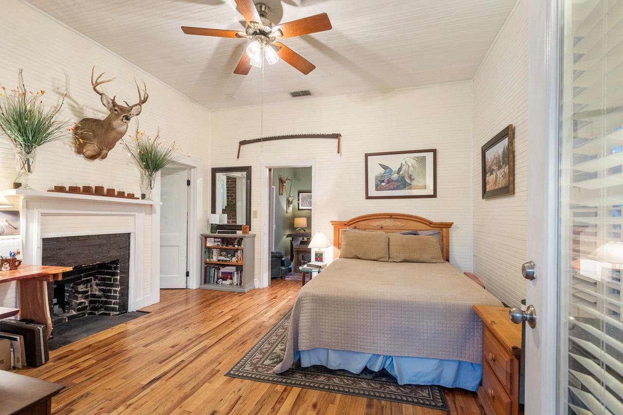 864 Ashville Highway