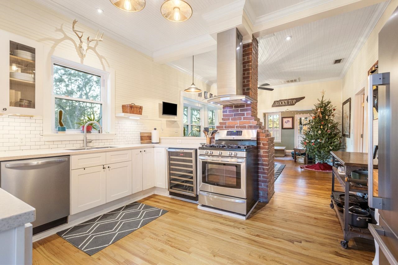 864 Ashville Highway