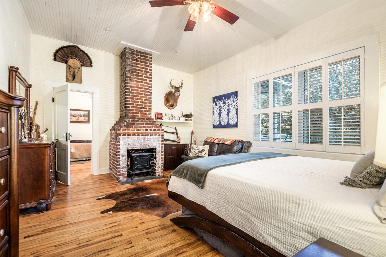 864 Ashville Highway