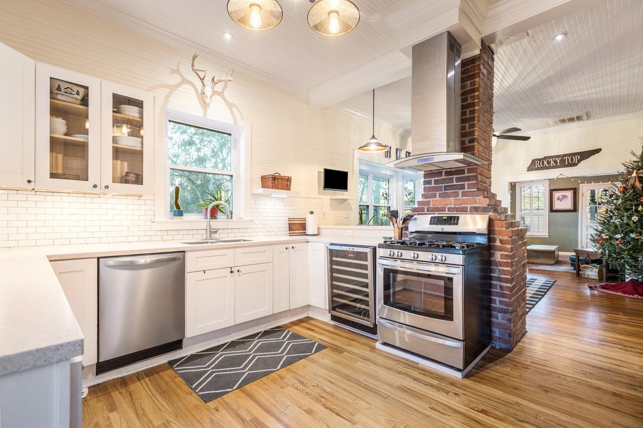 864 Ashville Highway