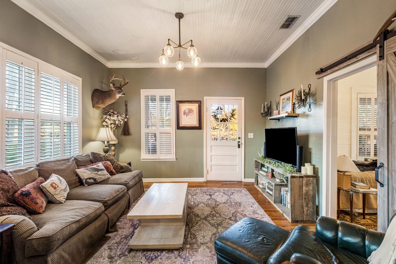 864 Ashville Highway