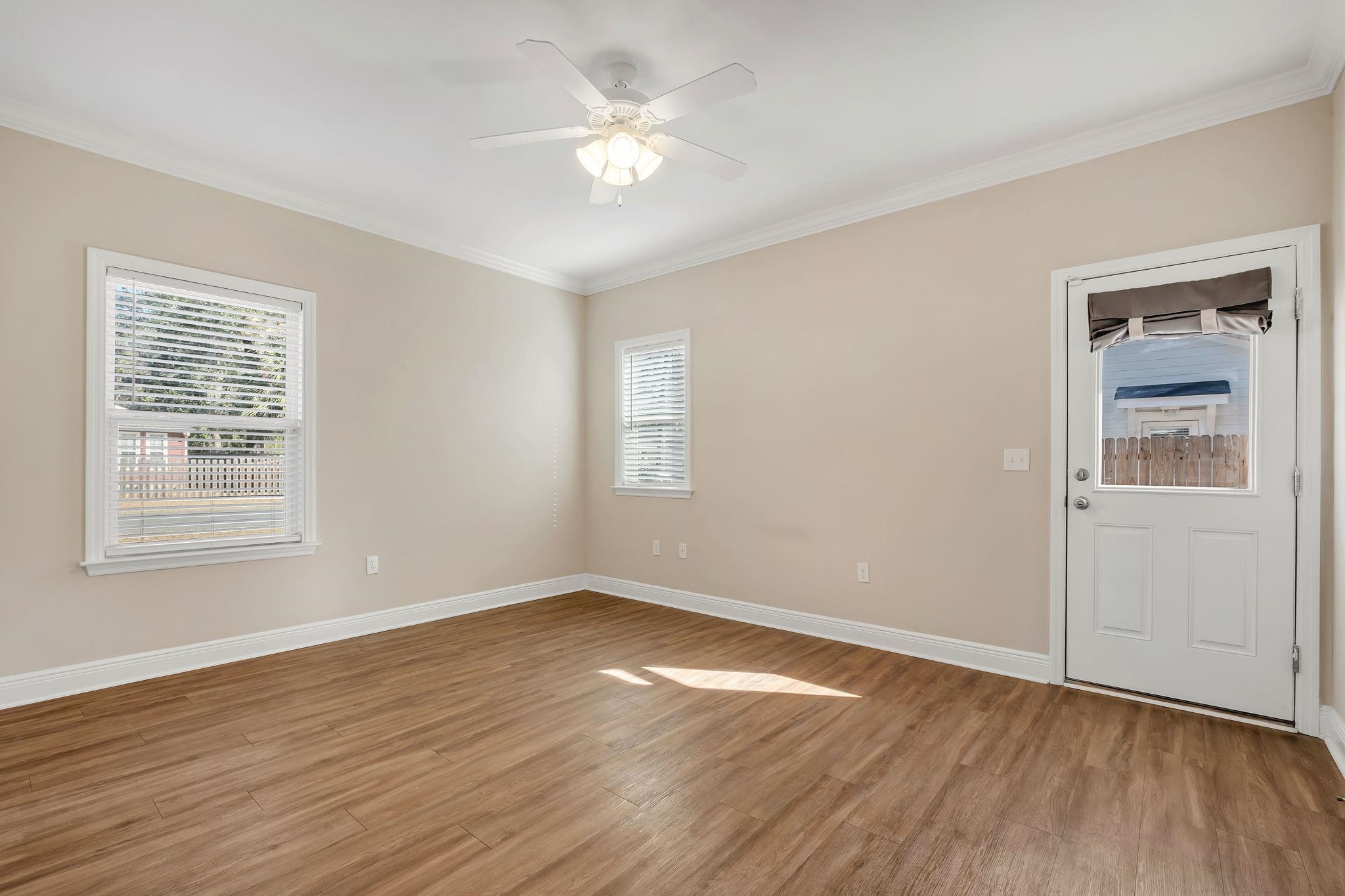 115 Comanche Trail