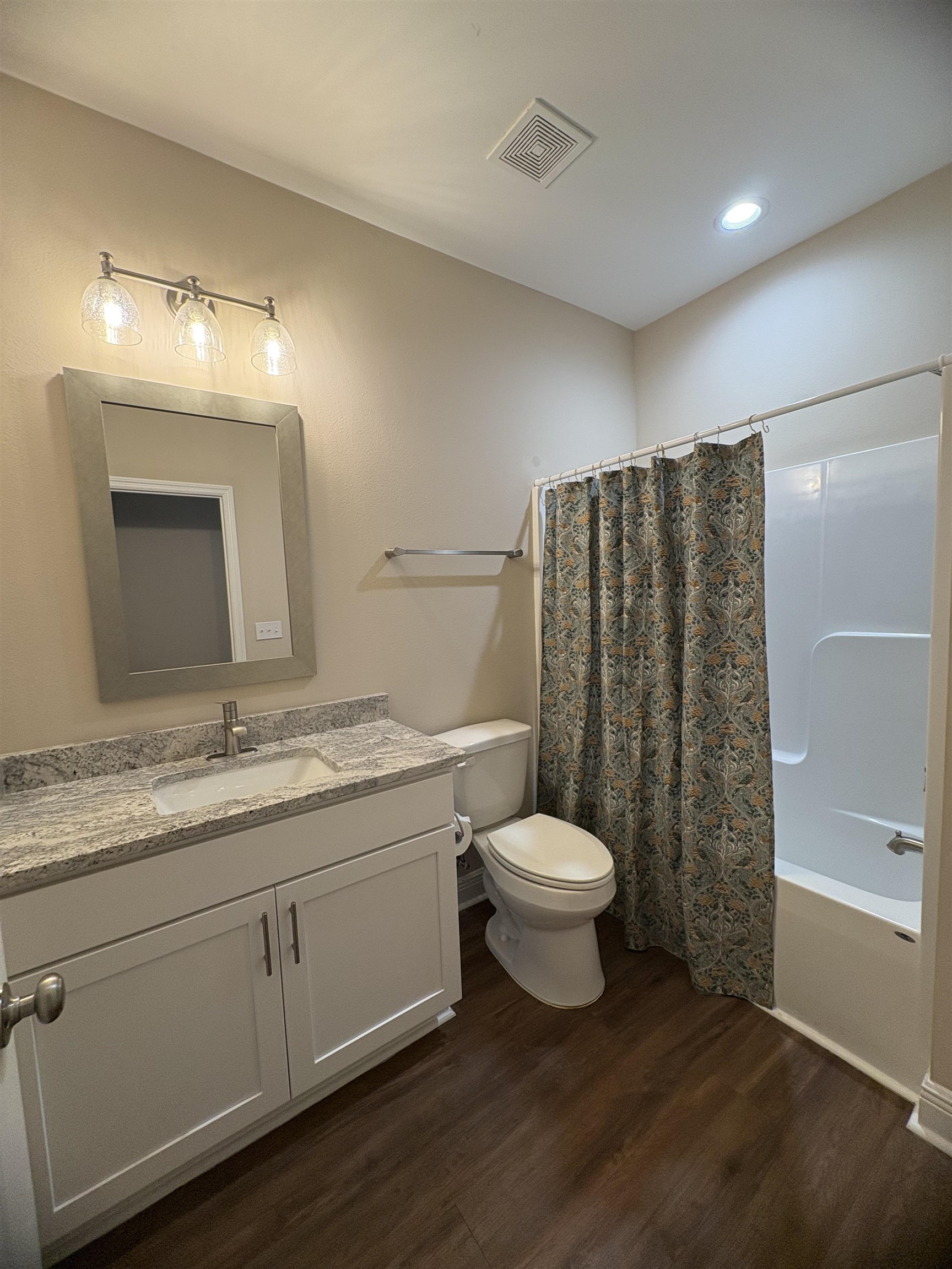 115 Comanche Trail