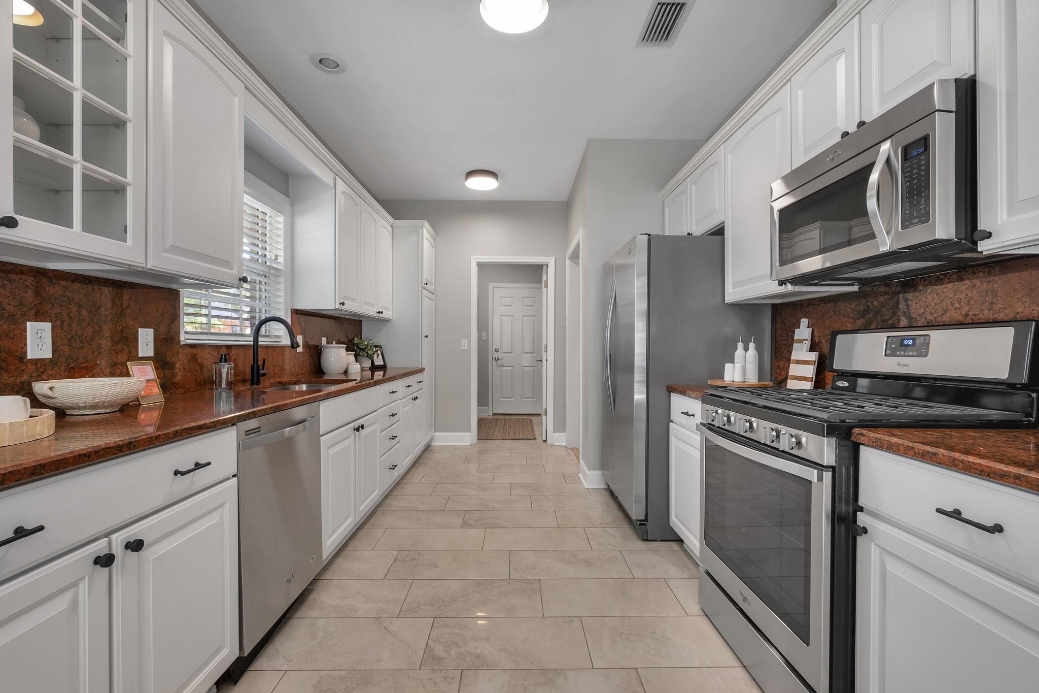 1619 NEW LEGEND Court