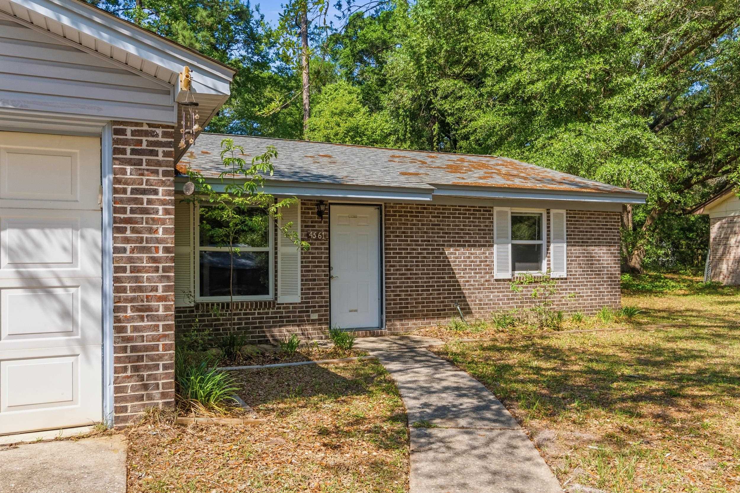 4561 Hickory Forest Circle