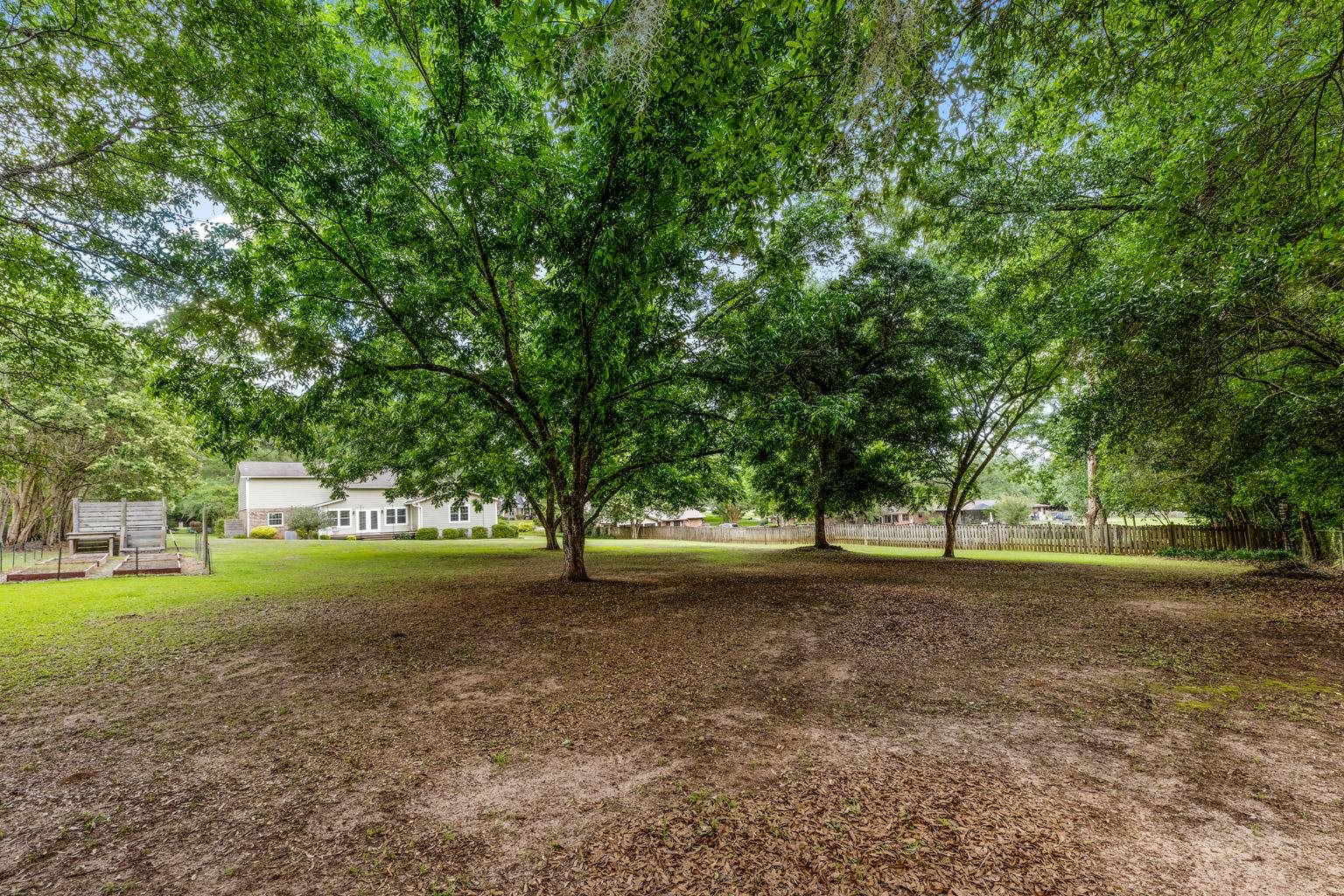 2400 Napoleon Bonaparte Drive