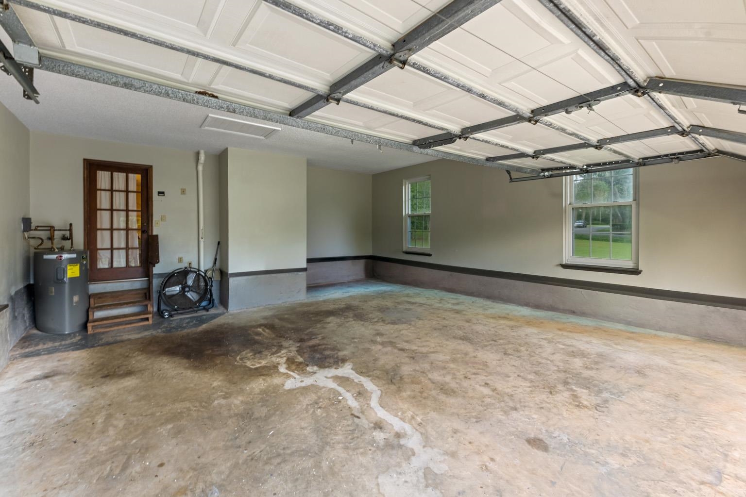 2400 Napoleon Bonaparte Drive