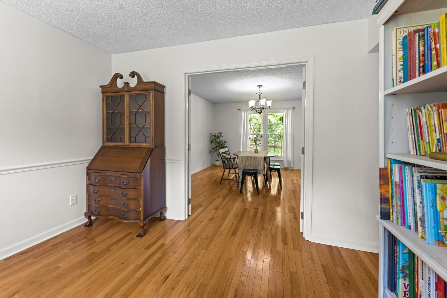 2400 Napoleon Bonaparte Drive