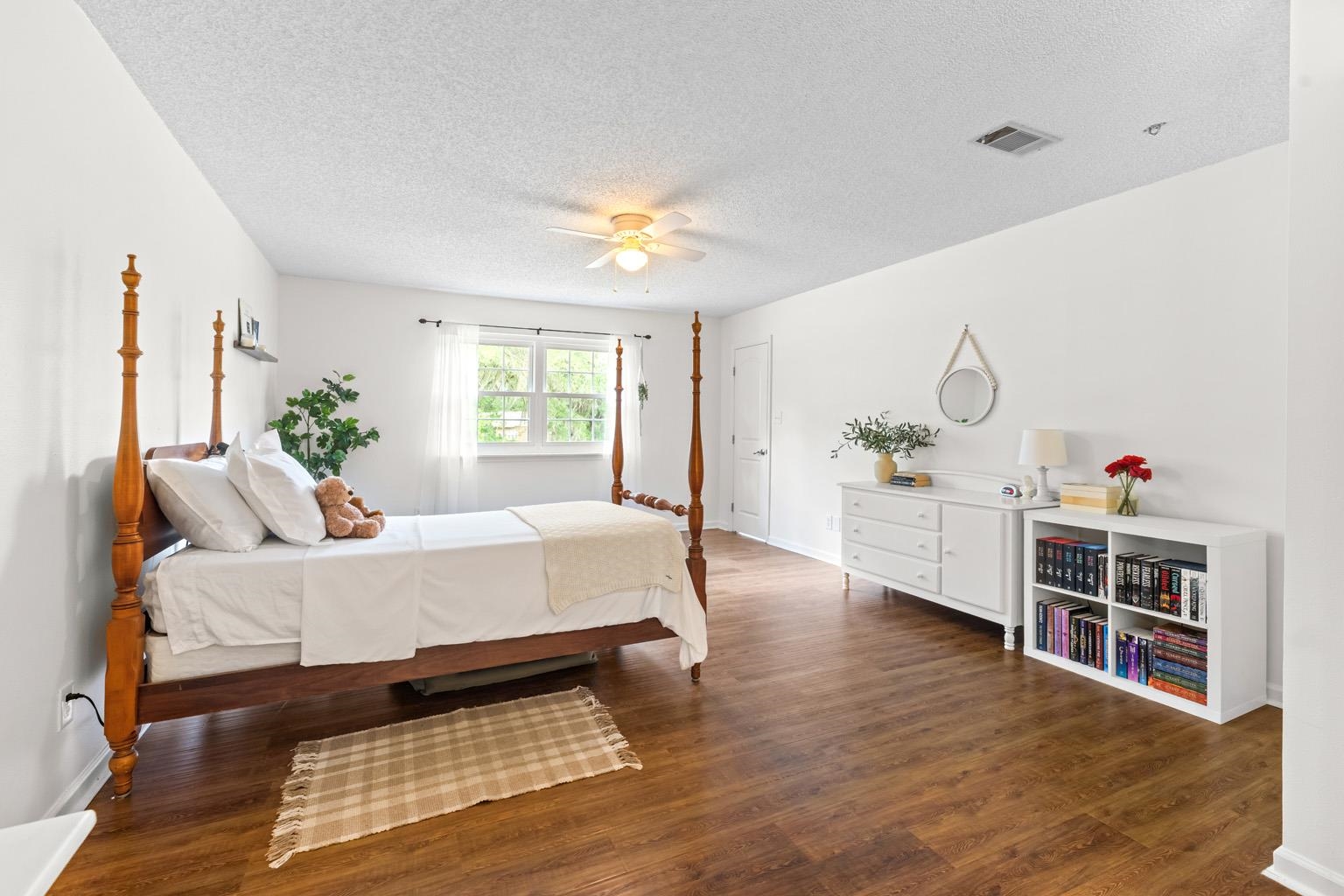 2400 Napoleon Bonaparte Drive