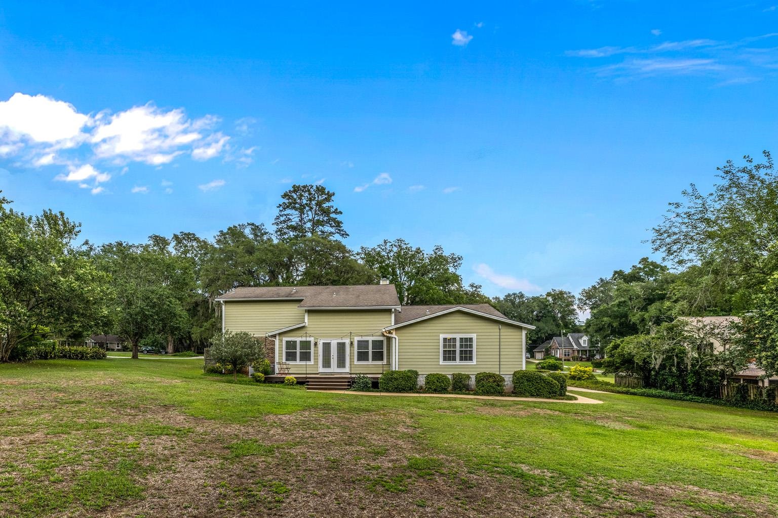 2400 Napoleon Bonaparte Drive