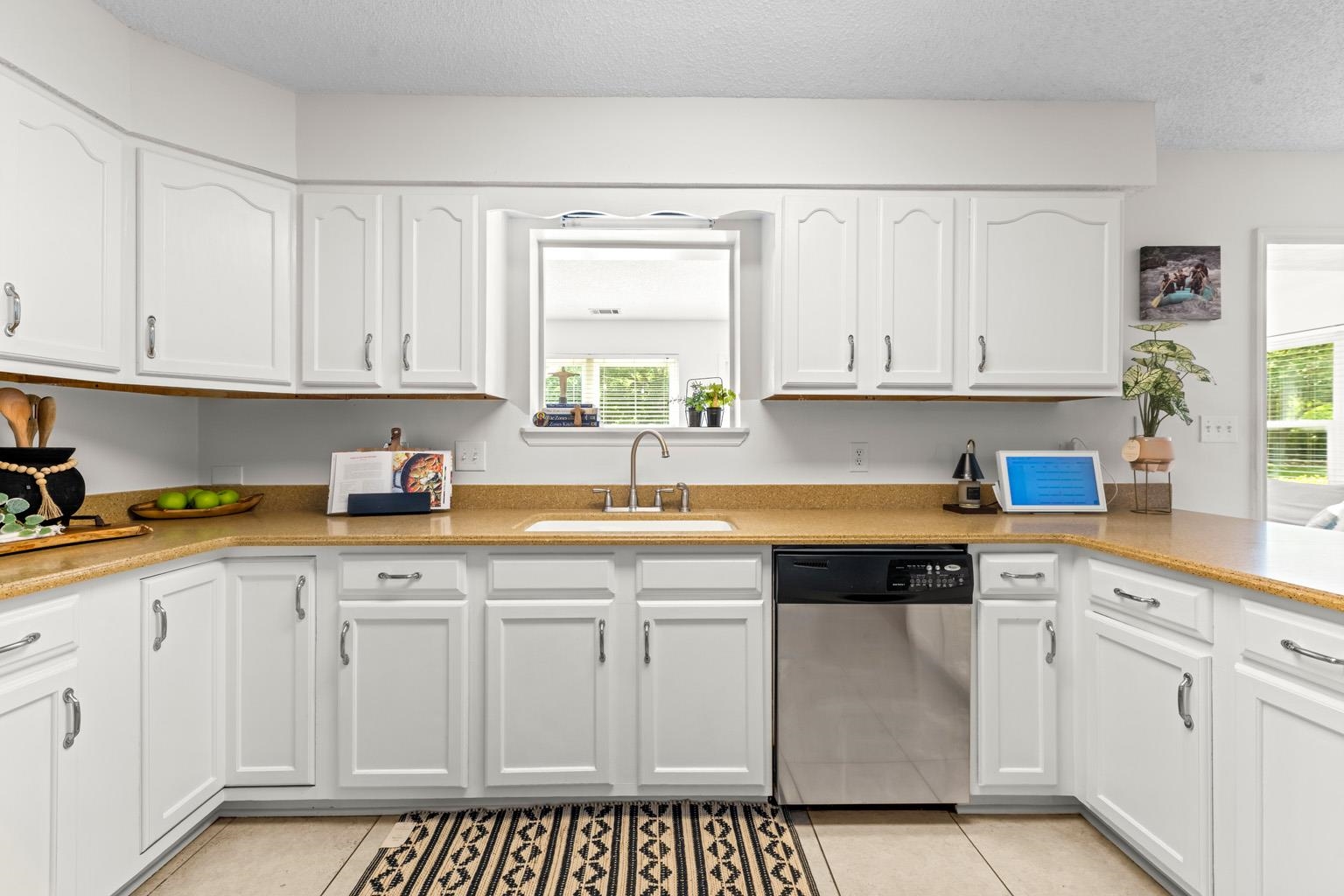 2400 Napoleon Bonaparte Drive