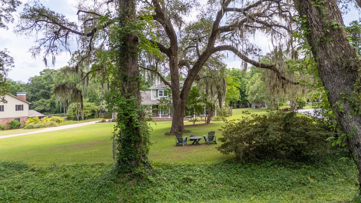 2400 Napoleon Bonaparte Drive