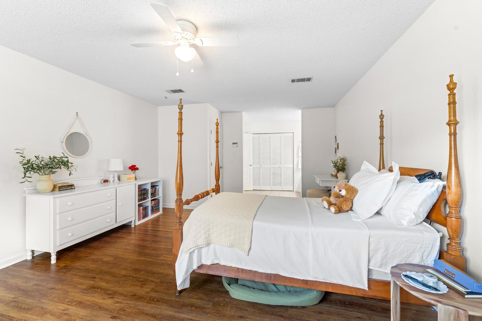2400 Napoleon Bonaparte Drive