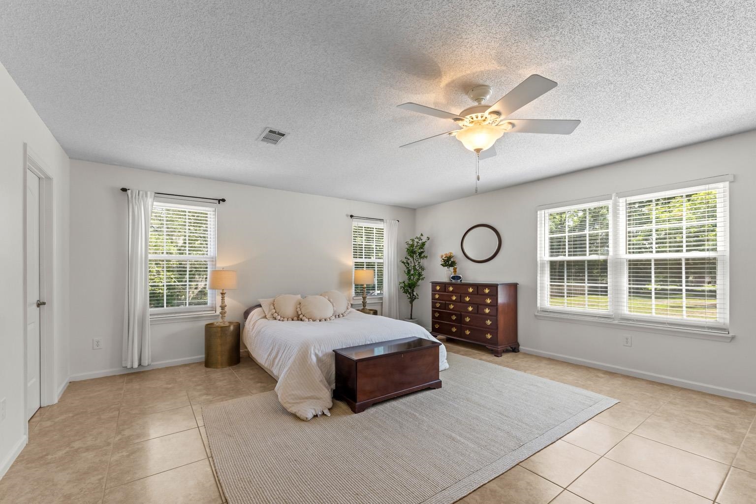 2400 Napoleon Bonaparte Drive