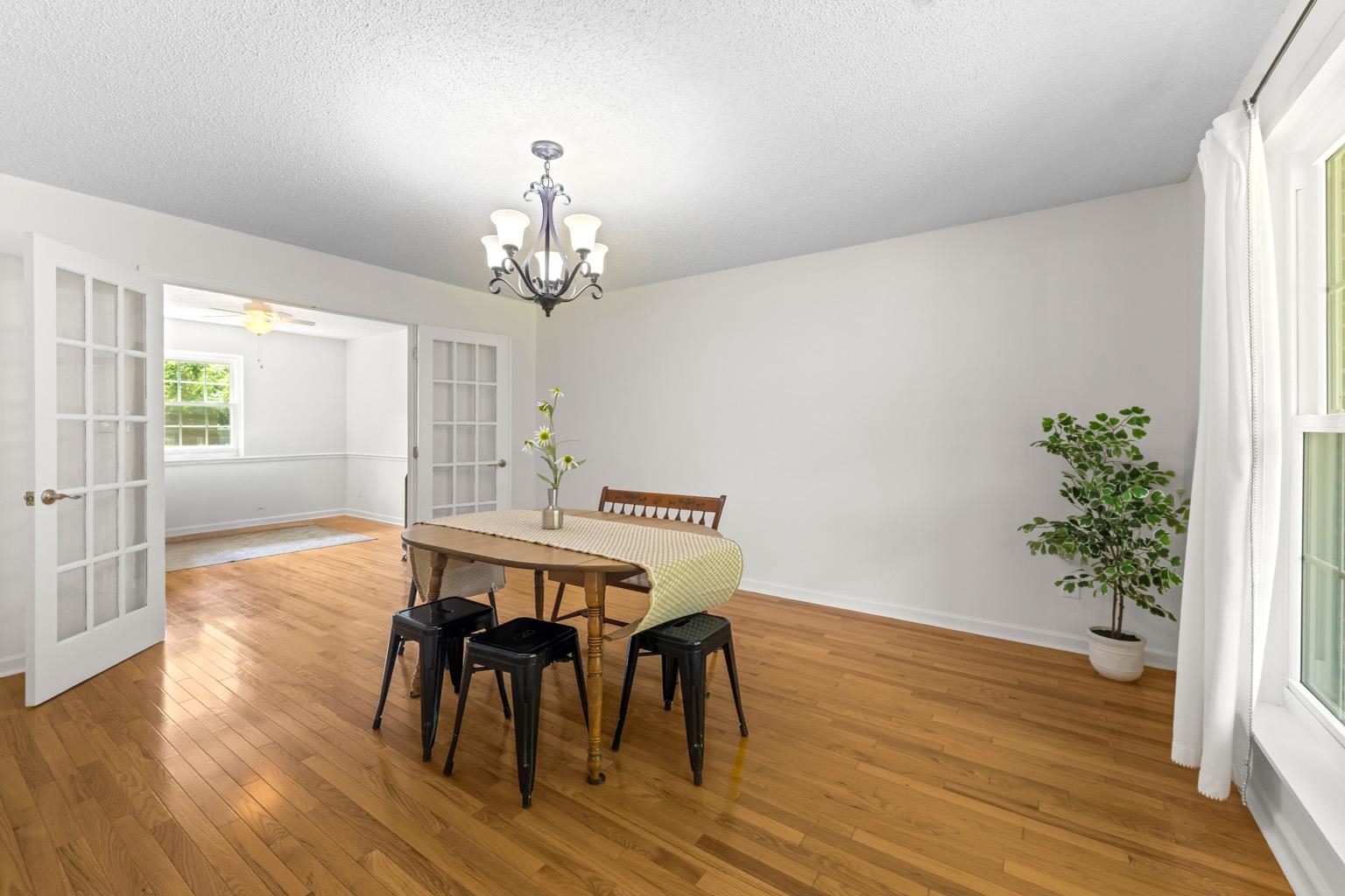 2400 Napoleon Bonaparte Drive