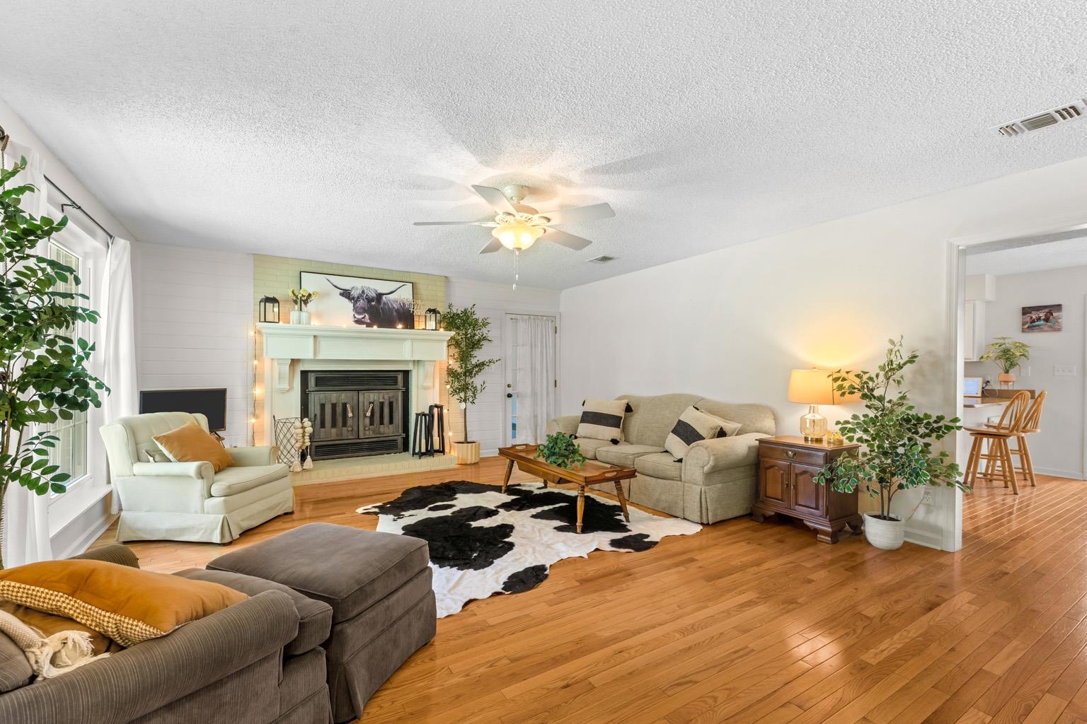 2400 Napoleon Bonaparte Drive