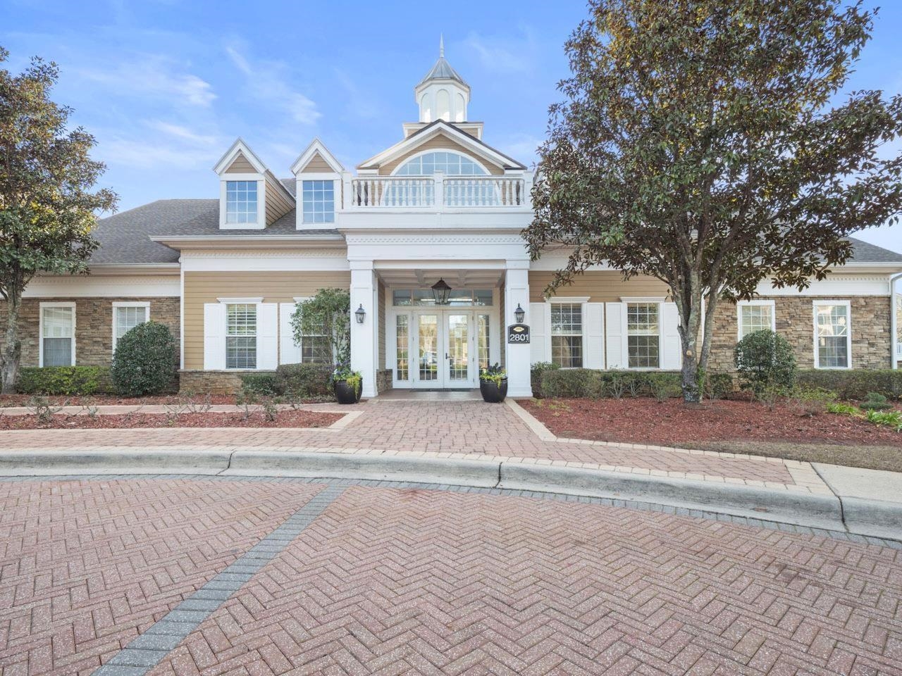 2801 Chancellorsville Drive Unit: 821
