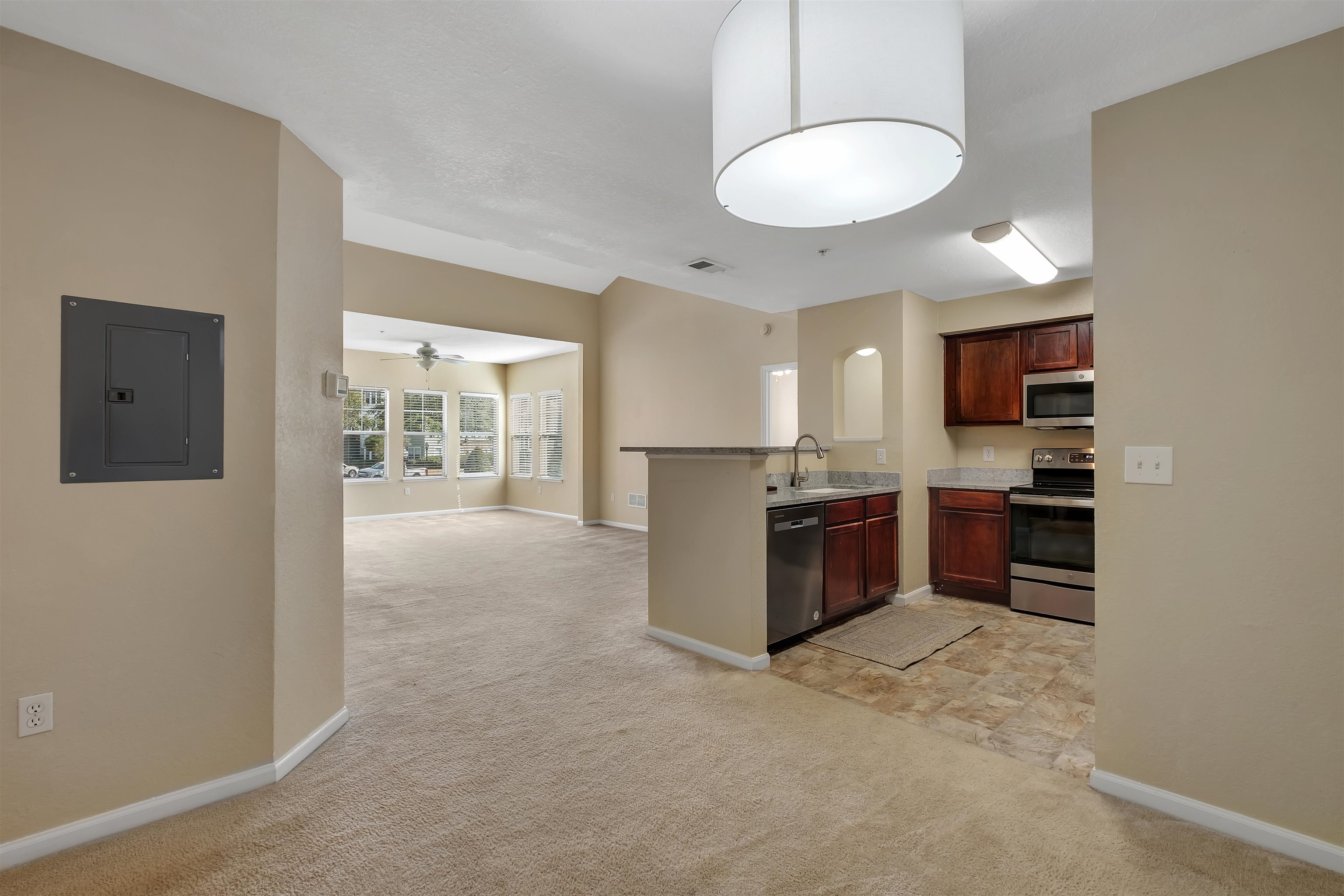 2801 Chancellorsville Drive Unit: 821