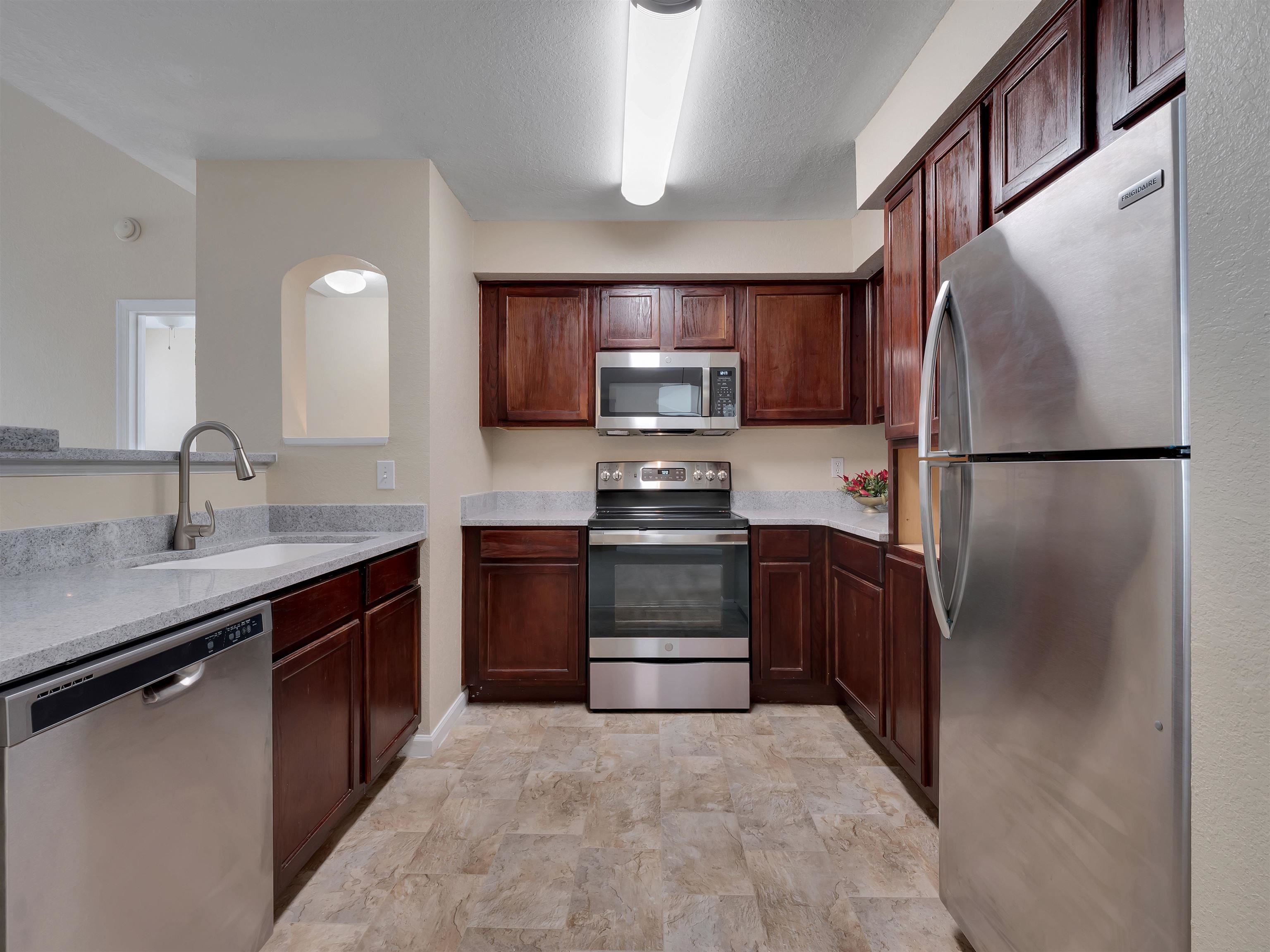 2801 Chancellorsville Drive Unit: 821