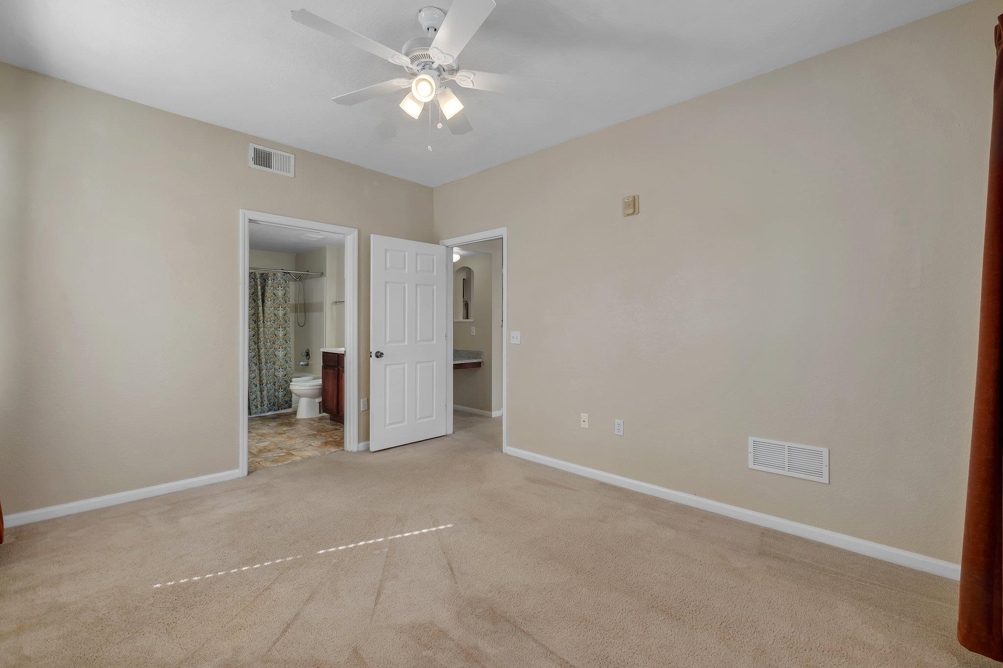 2801 Chancellorsville Drive Unit: 821