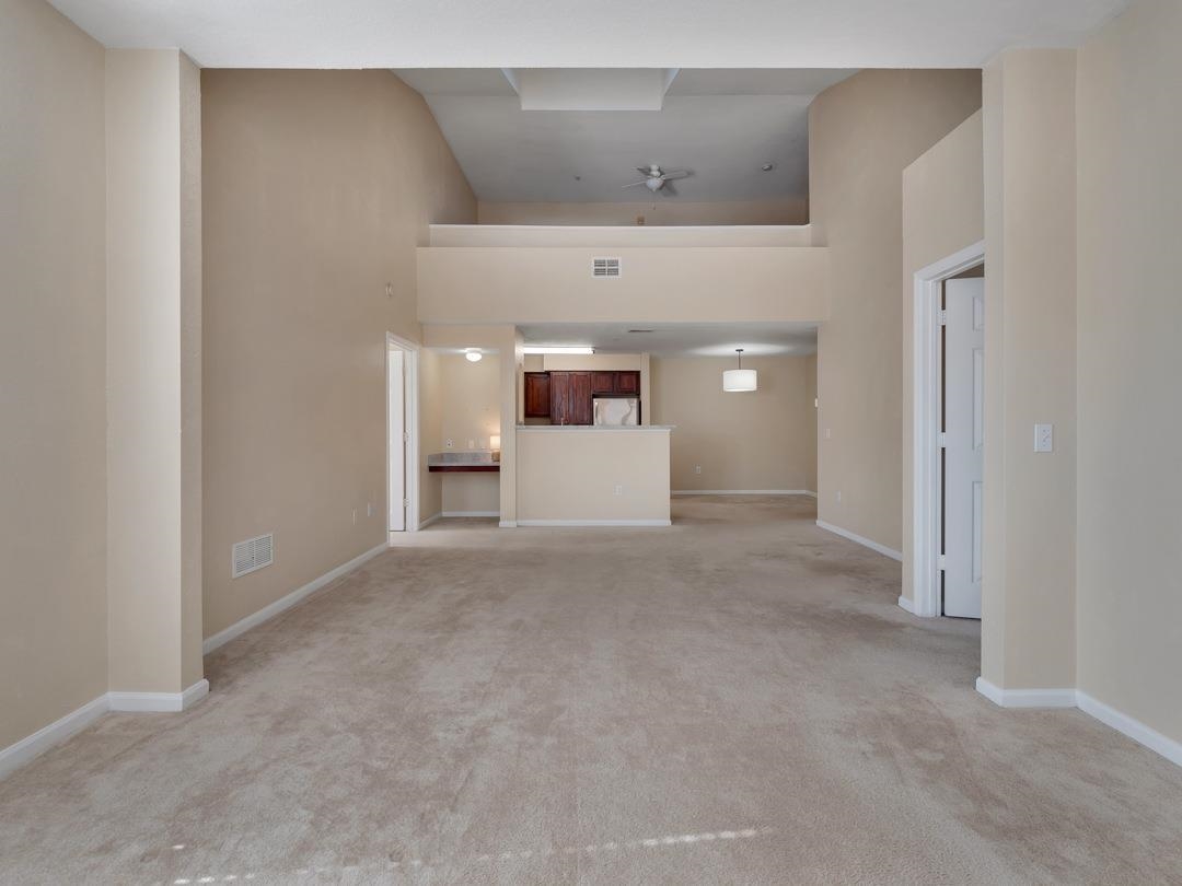 2801 Chancellorsville Drive Unit: 821