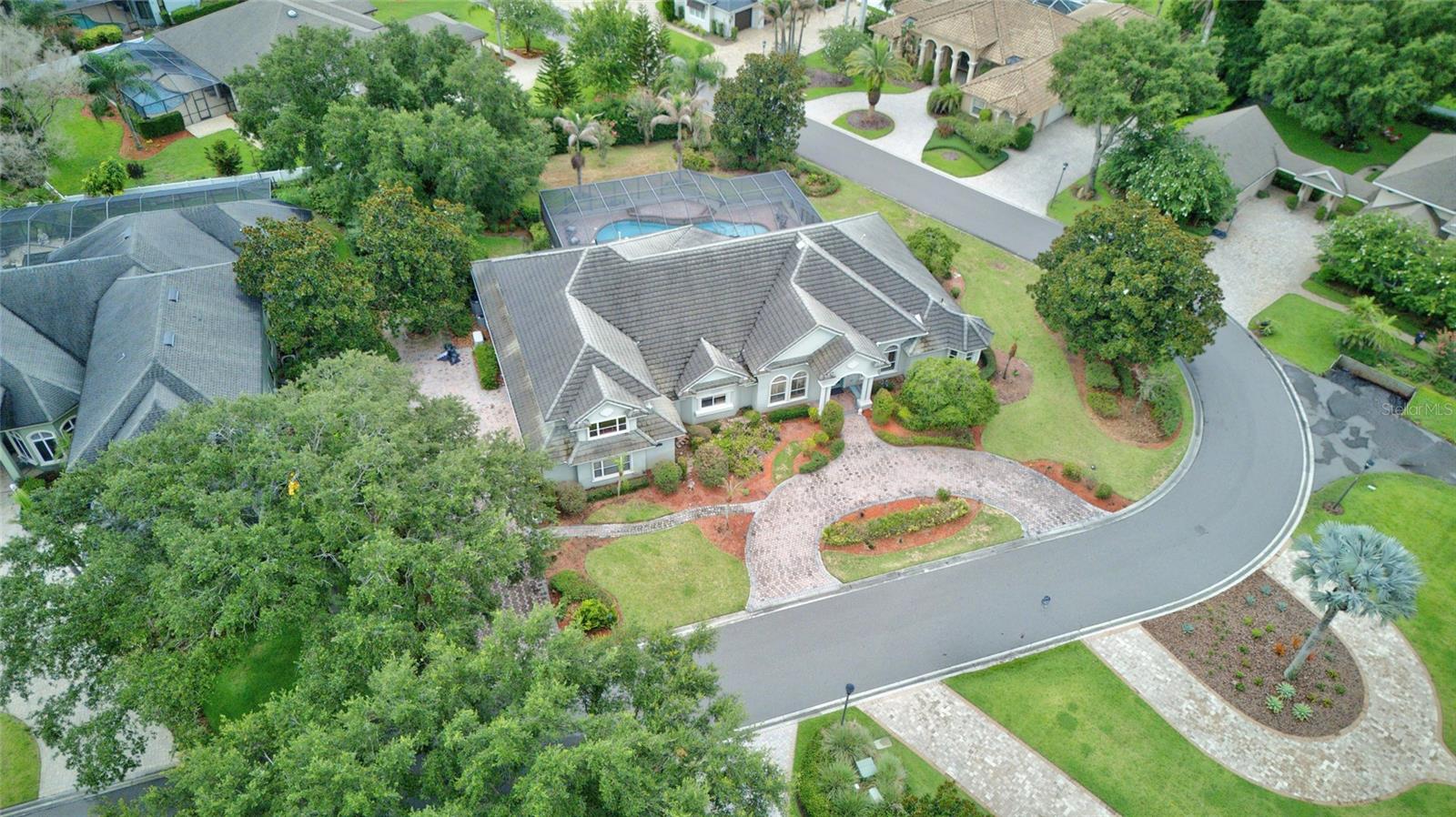 9480 WATERFORD OAKS DR