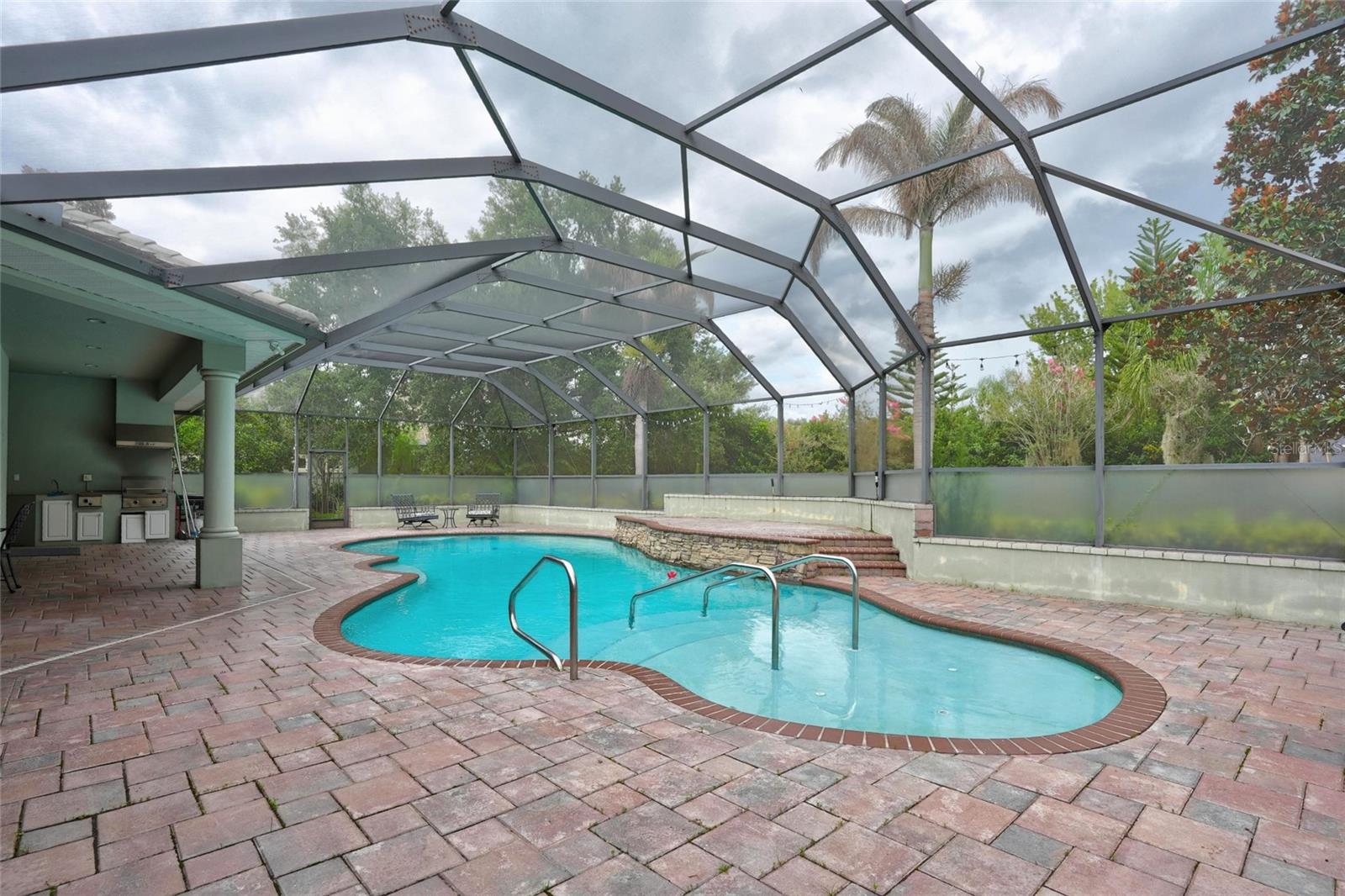 9480 WATERFORD OAKS DR