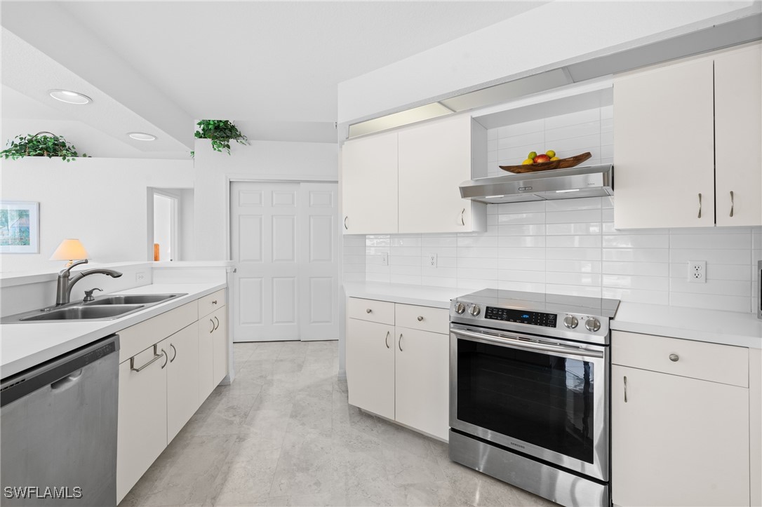 24007 Redfish Cove DR