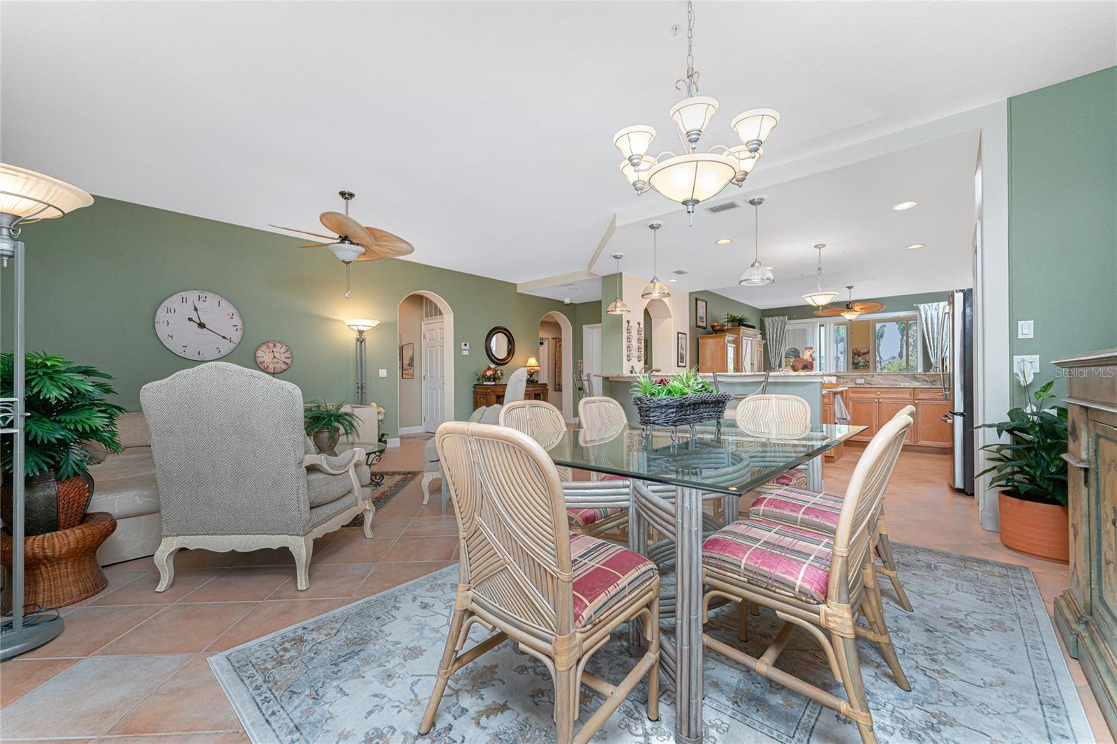 3481B SUNSET KEY CIR #102