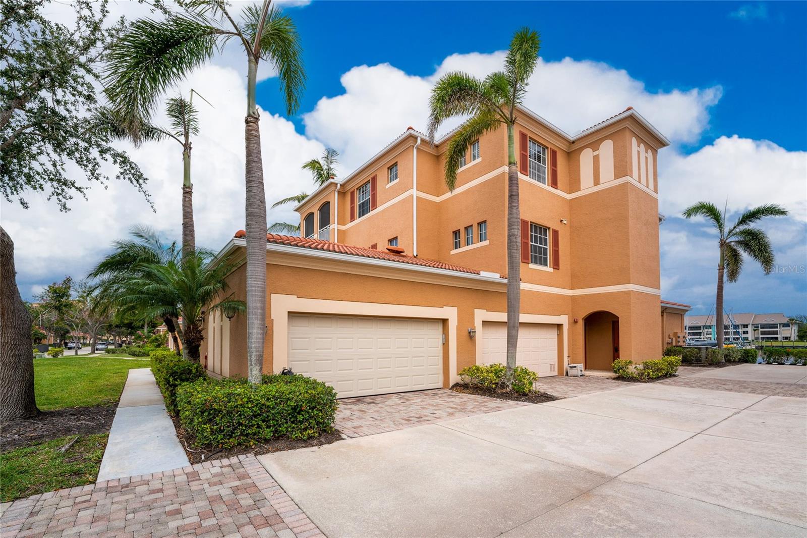 3481B SUNSET KEY CIR #102