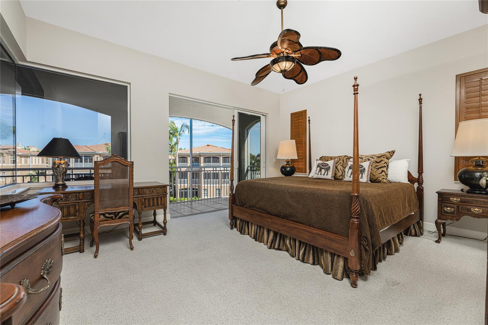 3228 SUNSET KEY CIR #103