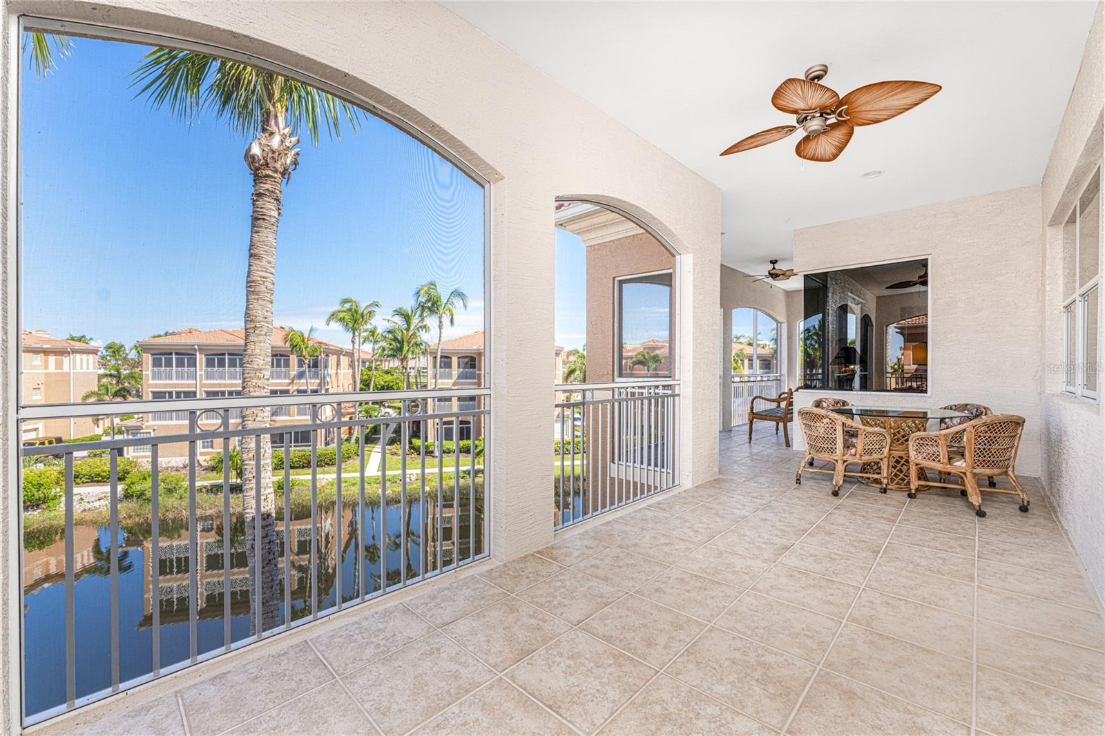 3228 SUNSET KEY CIR #103