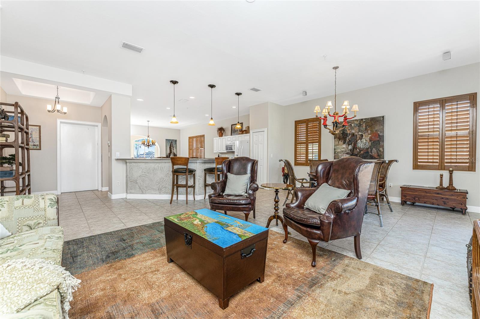 3228 SUNSET KEY CIR #103