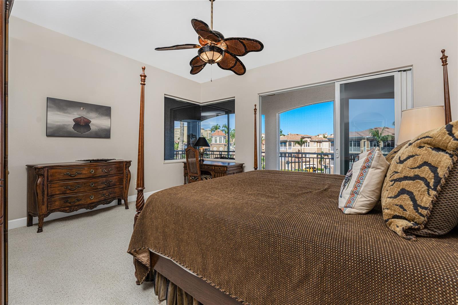 3228 SUNSET KEY CIR #103