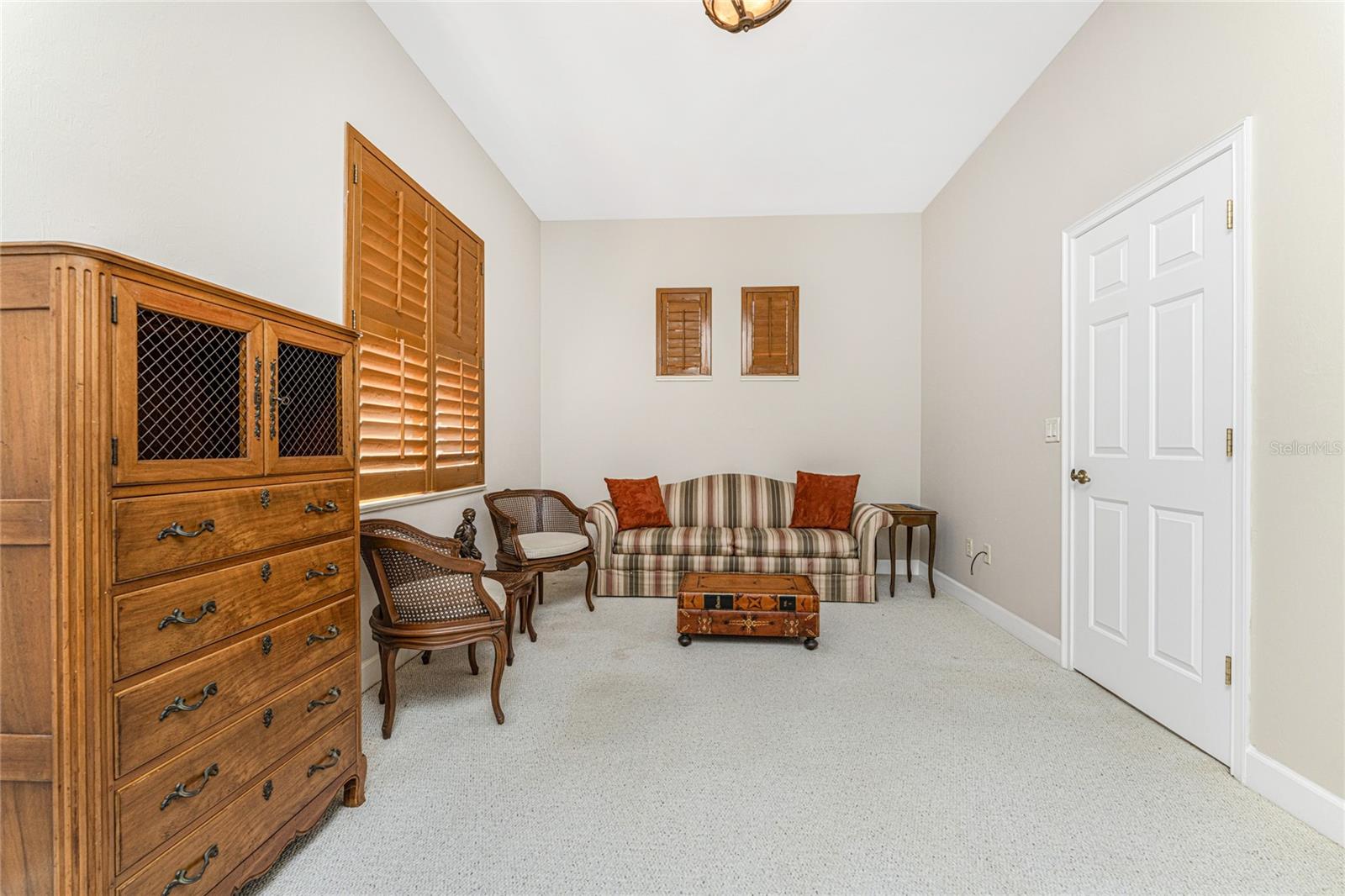 3228 SUNSET KEY CIR #103