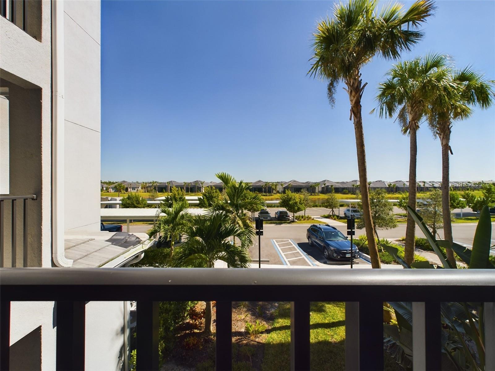 14051 HERITAGE LANDING BLVD #526