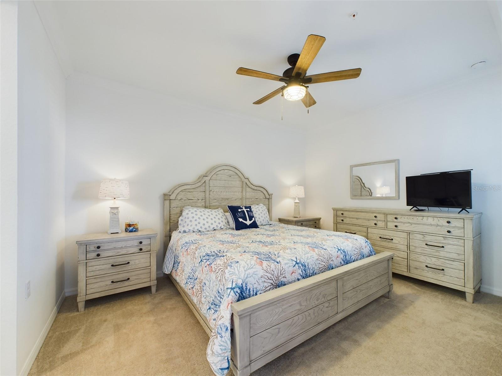 14051 HERITAGE LANDING BLVD #526