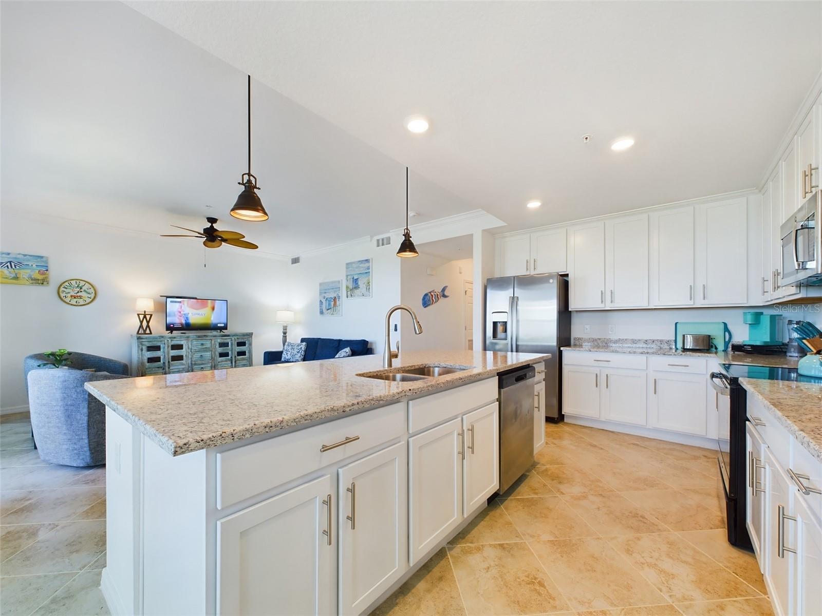 14051 HERITAGE LANDING BLVD #526