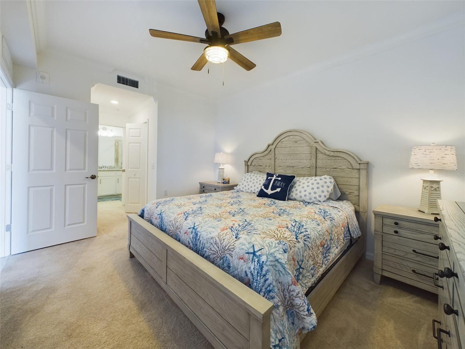 14051 HERITAGE LANDING BLVD #526